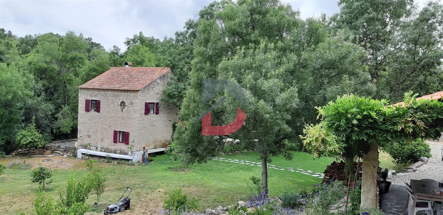 Quinta T3 para Venda em Alcains Foto 9