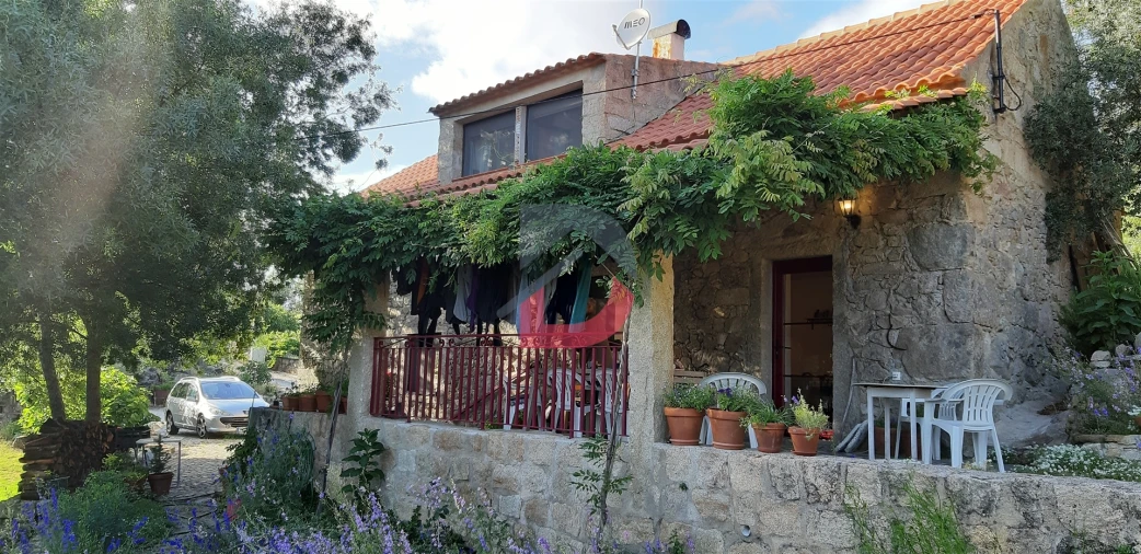 Quinta T3 para Venda em Alcains Foto 2