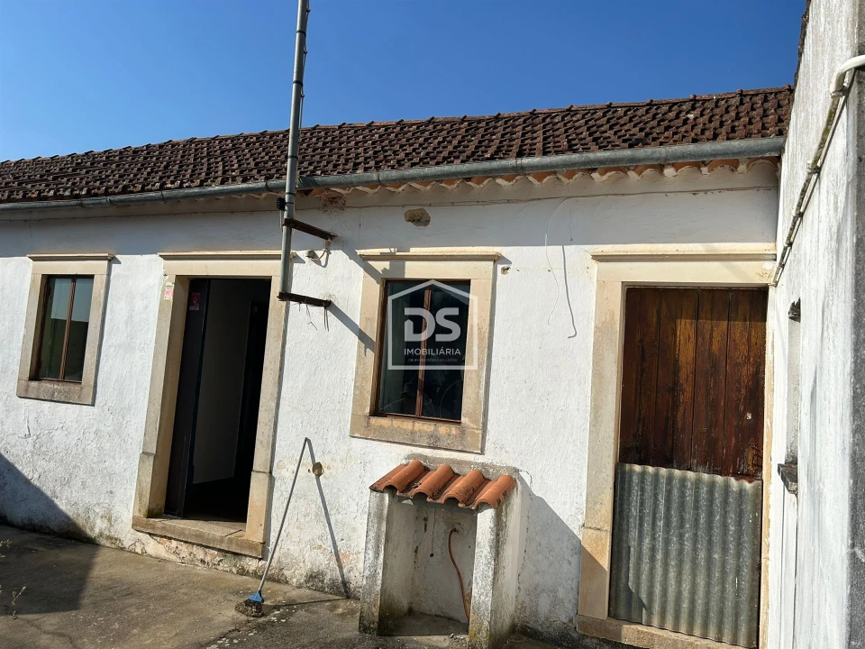 Moradia T2 para Venda em Aljubarrota Foto 1