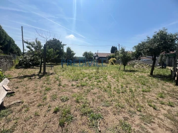 Terreno para Venda em Castêlo da Maia