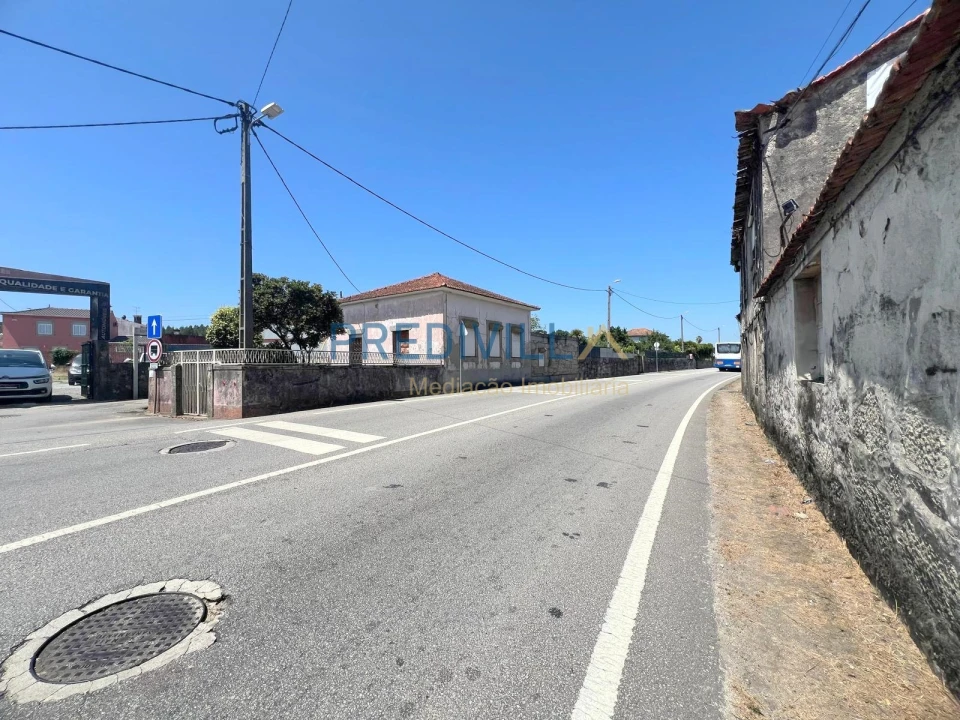 Moradia T2 para Venda em Castêlo da Maia Foto 16