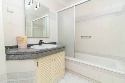 Apartamento T3 para Venda em Quarteira