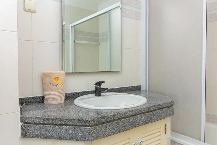 Apartamento T3 para Venda em Quarteira Foto 17