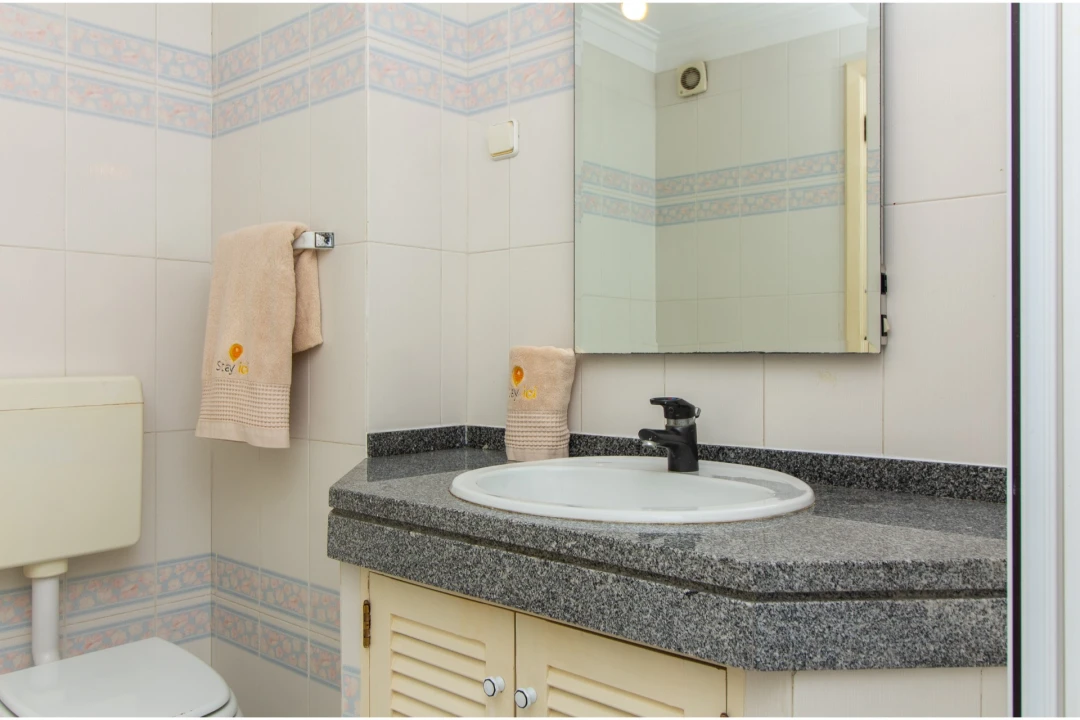Apartamento T3 para Venda em Quarteira Foto 18