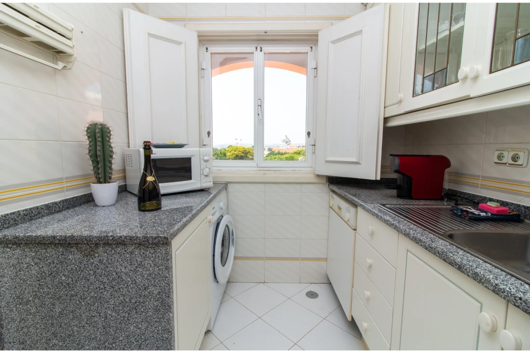 Apartamento T3 para Venda em Quarteira Foto 34