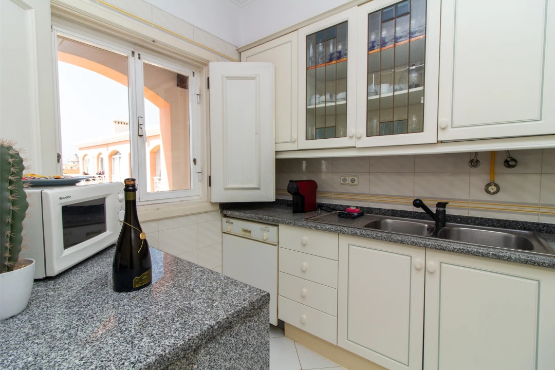 Apartamento T3 para Venda em Quarteira Foto 37