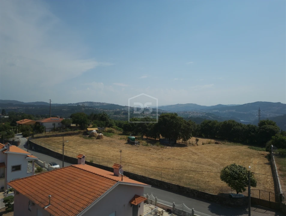 Terreno para Venda em Eja Foto 1