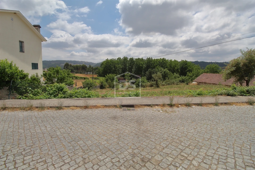 Terreno para Venda em Penafiel Foto 6