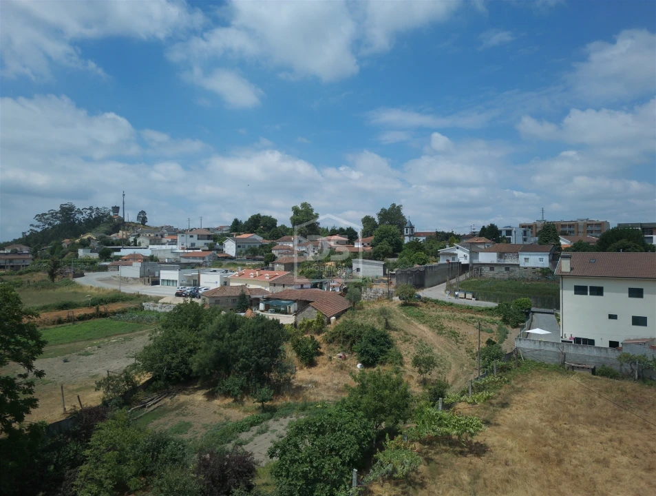 Terreno para Venda em Penafiel Foto 1