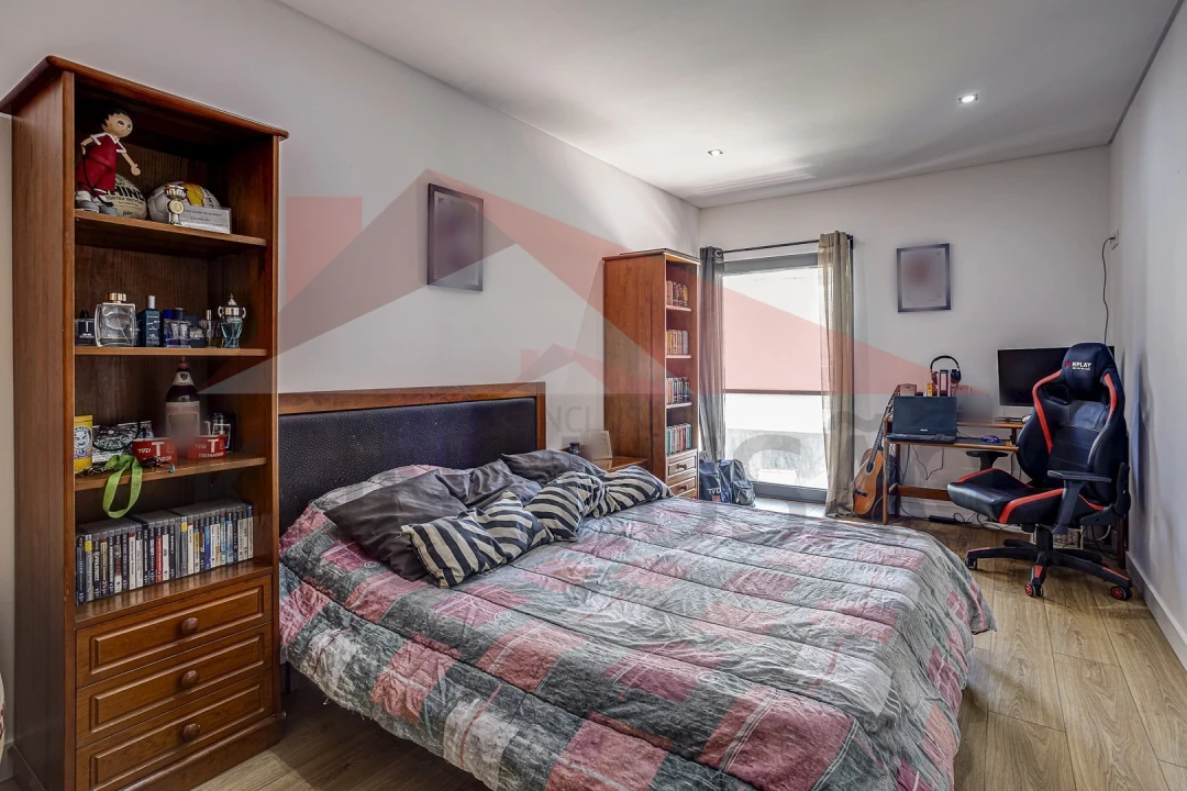 Moradia T4 para Venda em Alverca do Ribatejo e Sobralinho Foto 16