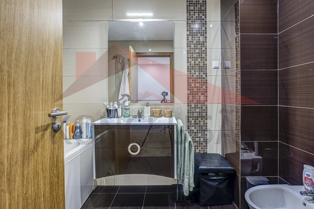 Moradia T4 para Venda em Alverca do Ribatejo e Sobralinho Foto 19