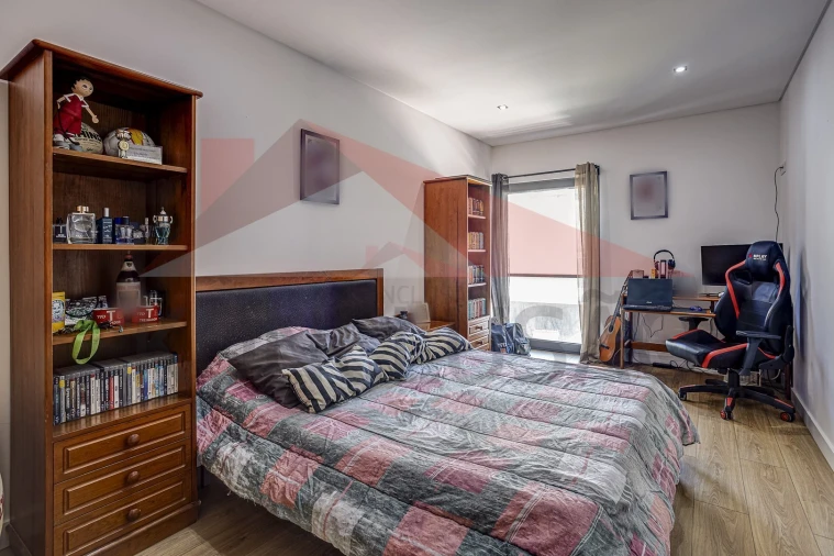 Moradia T4 para Venda em Alverca do Ribatejo e Sobralinho Foto 16