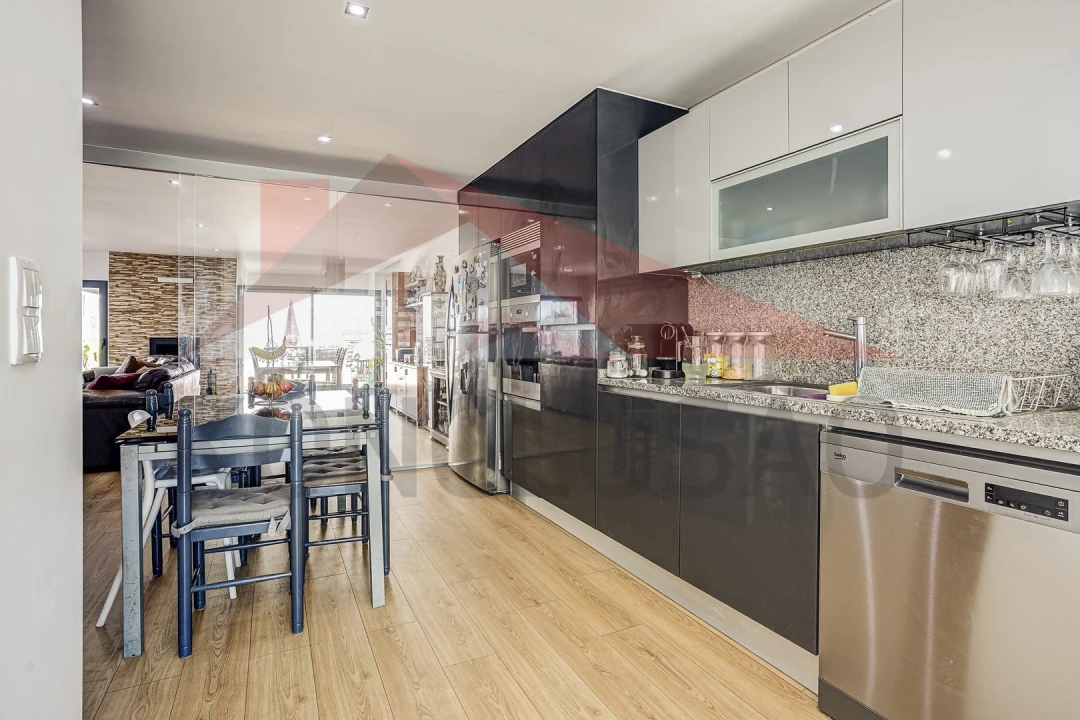 Moradia T4 para Venda em Alverca do Ribatejo e Sobralinho Foto 3