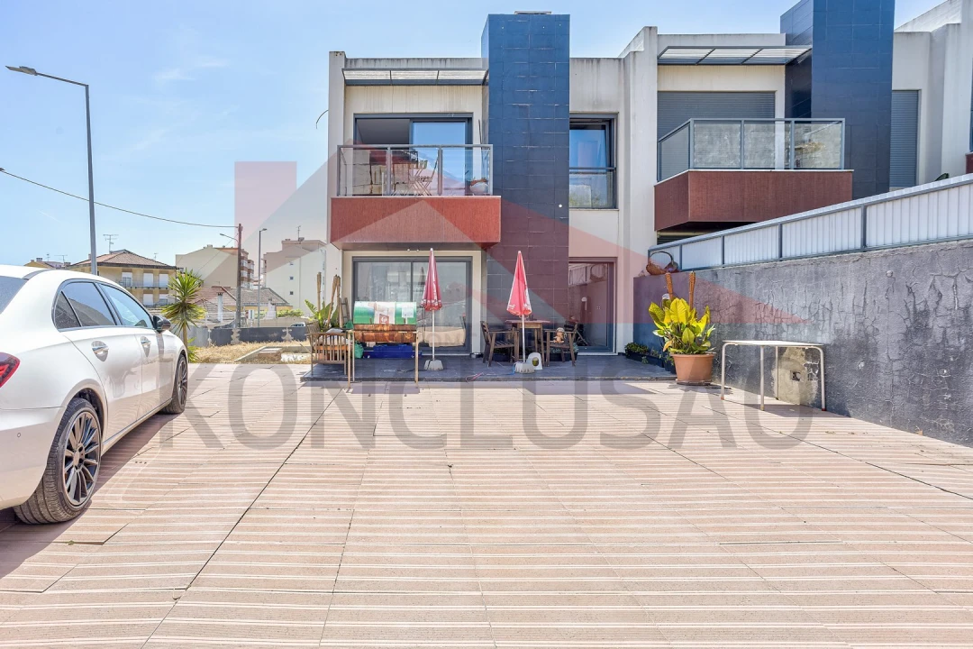 Moradia T4 para Venda em Alverca do Ribatejo e Sobralinho Foto 2