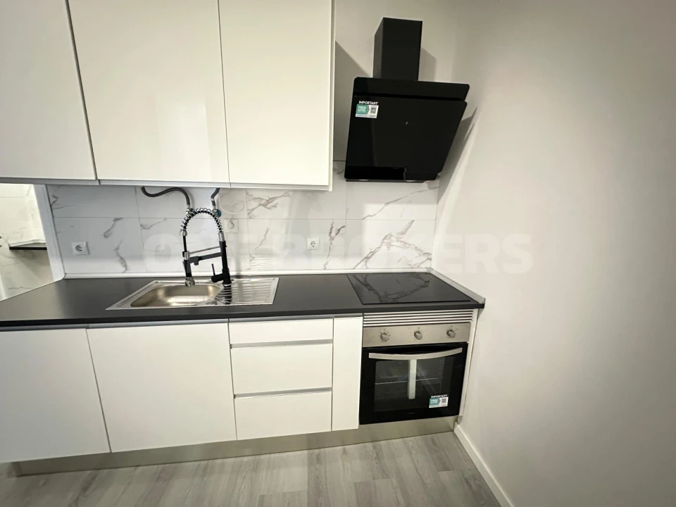 Apartamento T1 para Venda em Queluz e Belas Foto 6