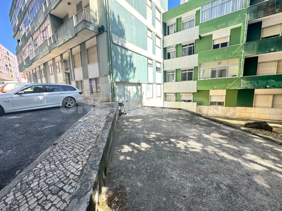 Loja para Venda em Agualva e Mira-Sintra Foto 2