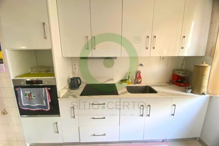 Apartamento T2 para Venda em Santa Maria Maior Foto 3