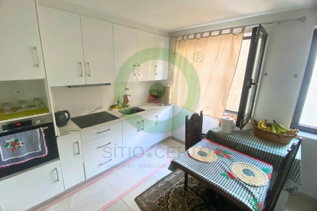 Apartamento T2 para Venda em Santa Maria Maior Foto 2