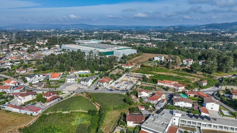 Moradia T3 para Venda em Lago Foto 15