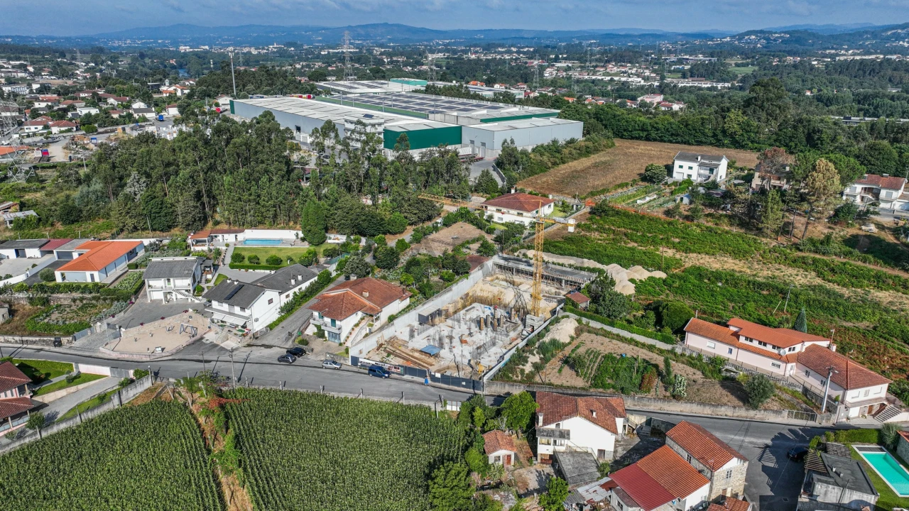 Moradia T3 para Venda em Lago Foto 17