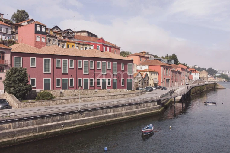 Negócio para Venda em Santa Marinha e São Pedro da Afurada Foto 15