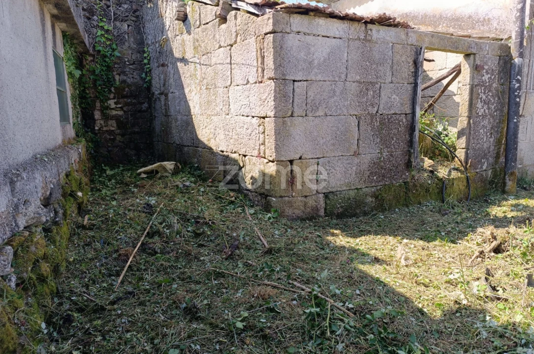 Moradia T2 para Venda em Nogueira da Montanha Foto 14