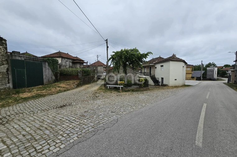 Moradia T2 para Venda em Nogueira da Montanha Foto 9