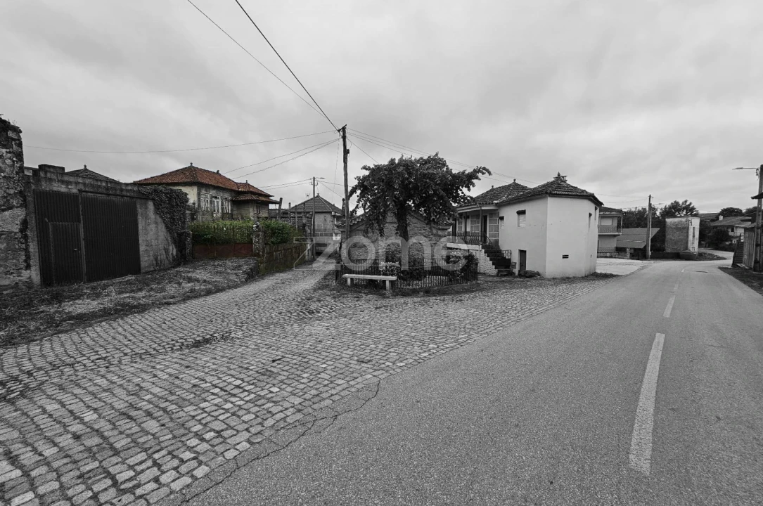 Moradia T2 para Venda em Nogueira da Montanha Foto 6