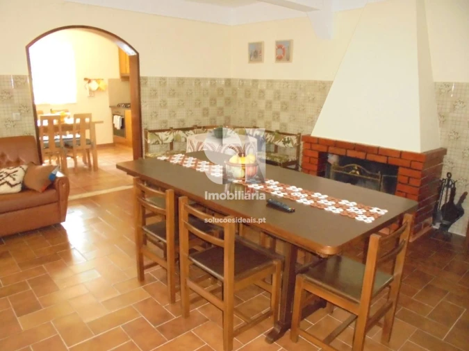 Moradia T4 para Venda em Arrifana Foto 8