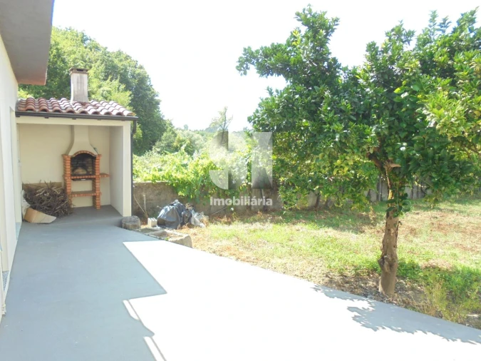 Moradia T4 para Venda em Arrifana Foto 18