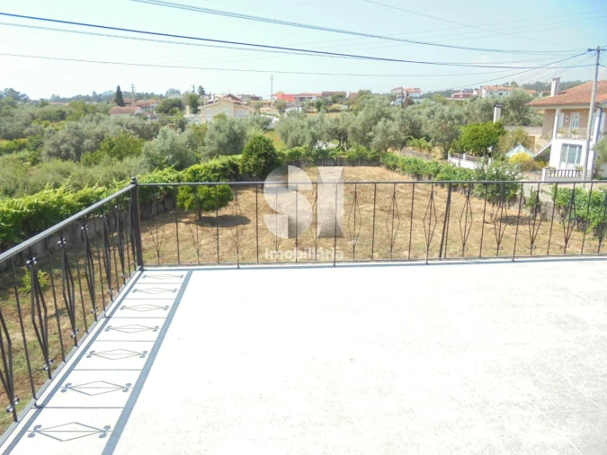 Moradia T4 para Venda em Arrifana Foto 40