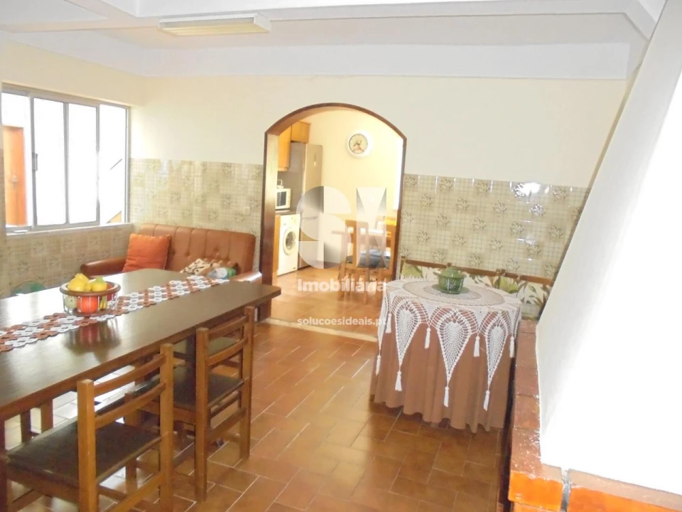 Moradia T4 para Venda em Arrifana Foto 7