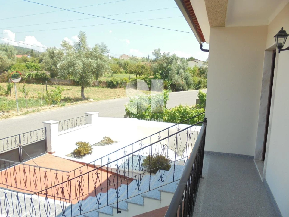 Moradia T4 para Venda em Arrifana Foto 28