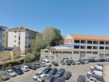 Apartamento T3 para Venda em Algueirão-Mem Martins