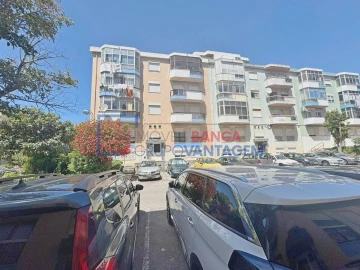 Apartamento T3 para Venda em Algueirão-Mem Martins