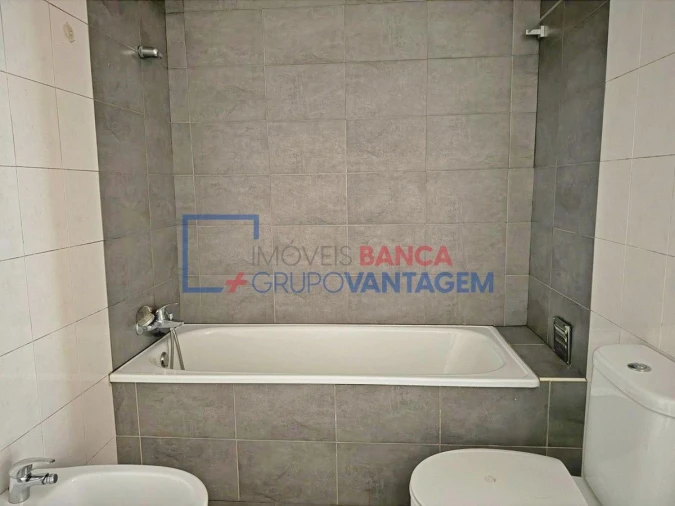 Apartamento T3 para Venda em Algueirão-Mem Martins Foto 8