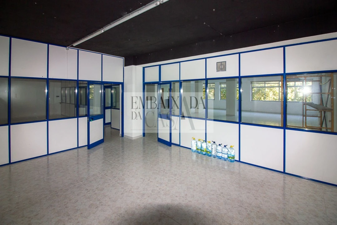 Loja para Venda em Amora Foto 10