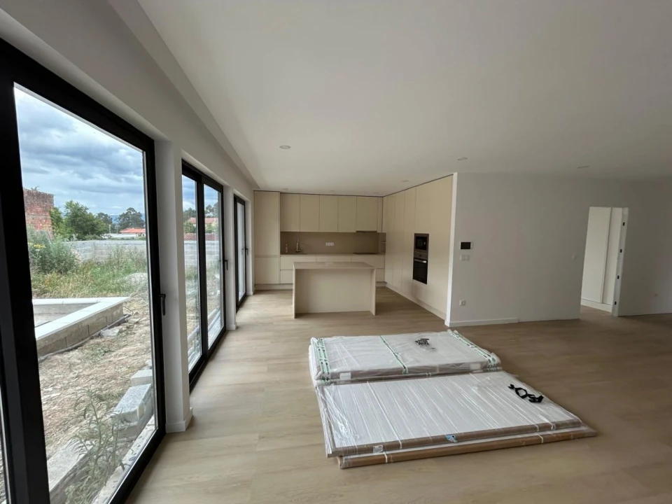 Moradia T3 para Venda em Reboreda e Nogueira Foto 43