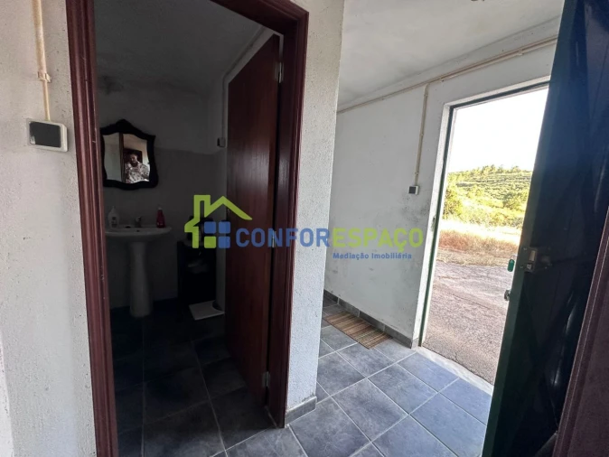 Quinta T1 para Venda em Salgueiro do Campo Foto 3