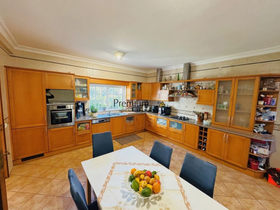 Moradia T4 para Venda em Albufeira e Olhos de Água Foto 15