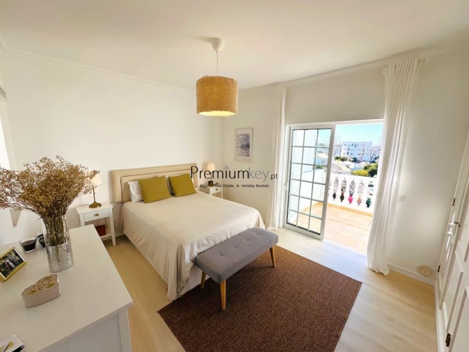 Moradia T4 para Venda em Albufeira e Olhos de Água Foto 20