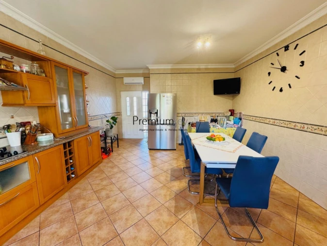 Moradia T4 para Venda em Albufeira e Olhos de Água Foto 14