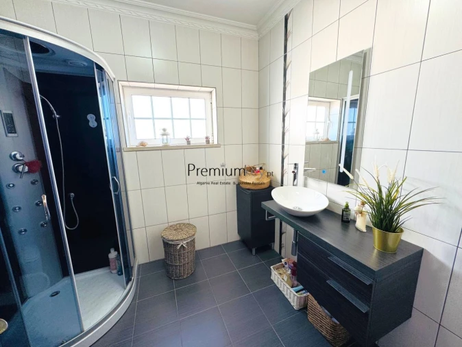 Moradia T4 para Venda em Albufeira e Olhos de Água Foto 27