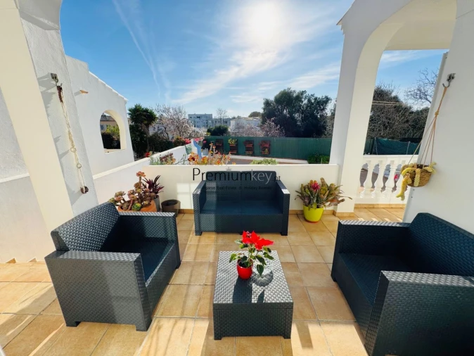 Moradia T4 para Venda em Albufeira e Olhos de Água Foto 36