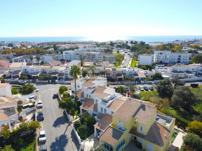 Moradia T4 para Venda em Albufeira e Olhos de Água Foto 46