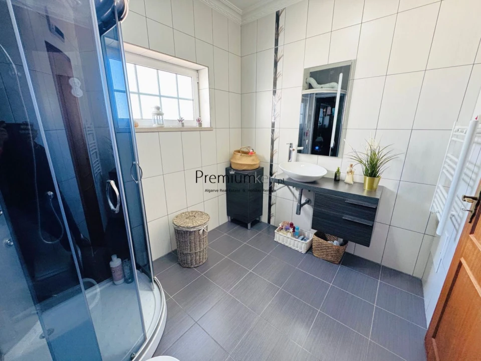 Moradia T4 para Venda em Albufeira e Olhos de Água Foto 28