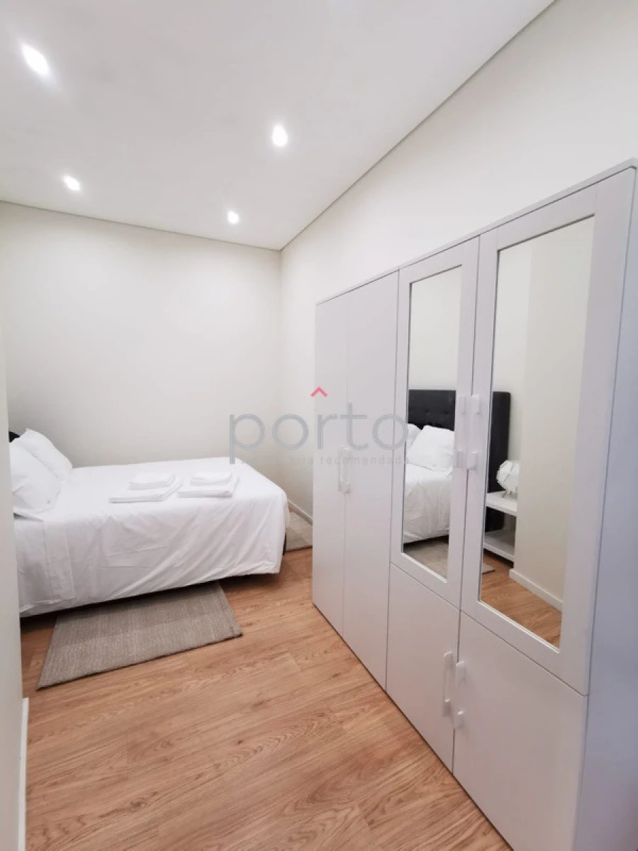 Apartamento T1 para Venda em Cedofeita, Santo Ildefonso, Sé, Miragaia, São Nicolau e Vitória Foto 6