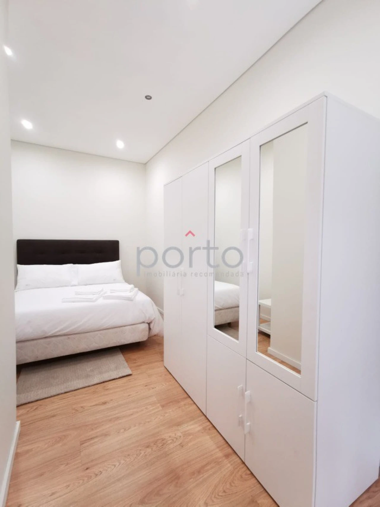 Apartamento T1 para Venda em Cedofeita, Santo Ildefonso, Sé, Miragaia, São Nicolau e Vitória Foto 5