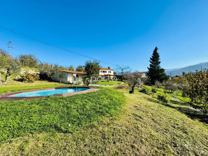 Moradia T3 para Venda em Santa Cruz do Douro e São Tomé de Covelas Foto 4