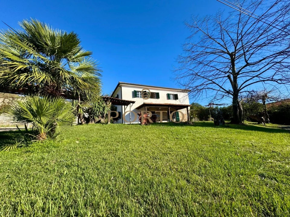 Moradia T3 para Venda em Santa Cruz do Douro e São Tomé de Covelas Foto 29